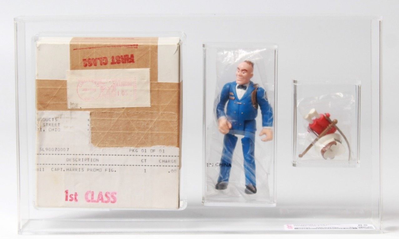 希少/IDEL/Captain Action フィギュア(備品・箱付)昭和レトロ Captain Action as Kato the Green Hornet's Sidekick 12-Inch Action