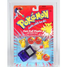 1999 Hasbro Pokemon Carded Game - Poke Ball Blaster with Battle Discs #25  Pikachu