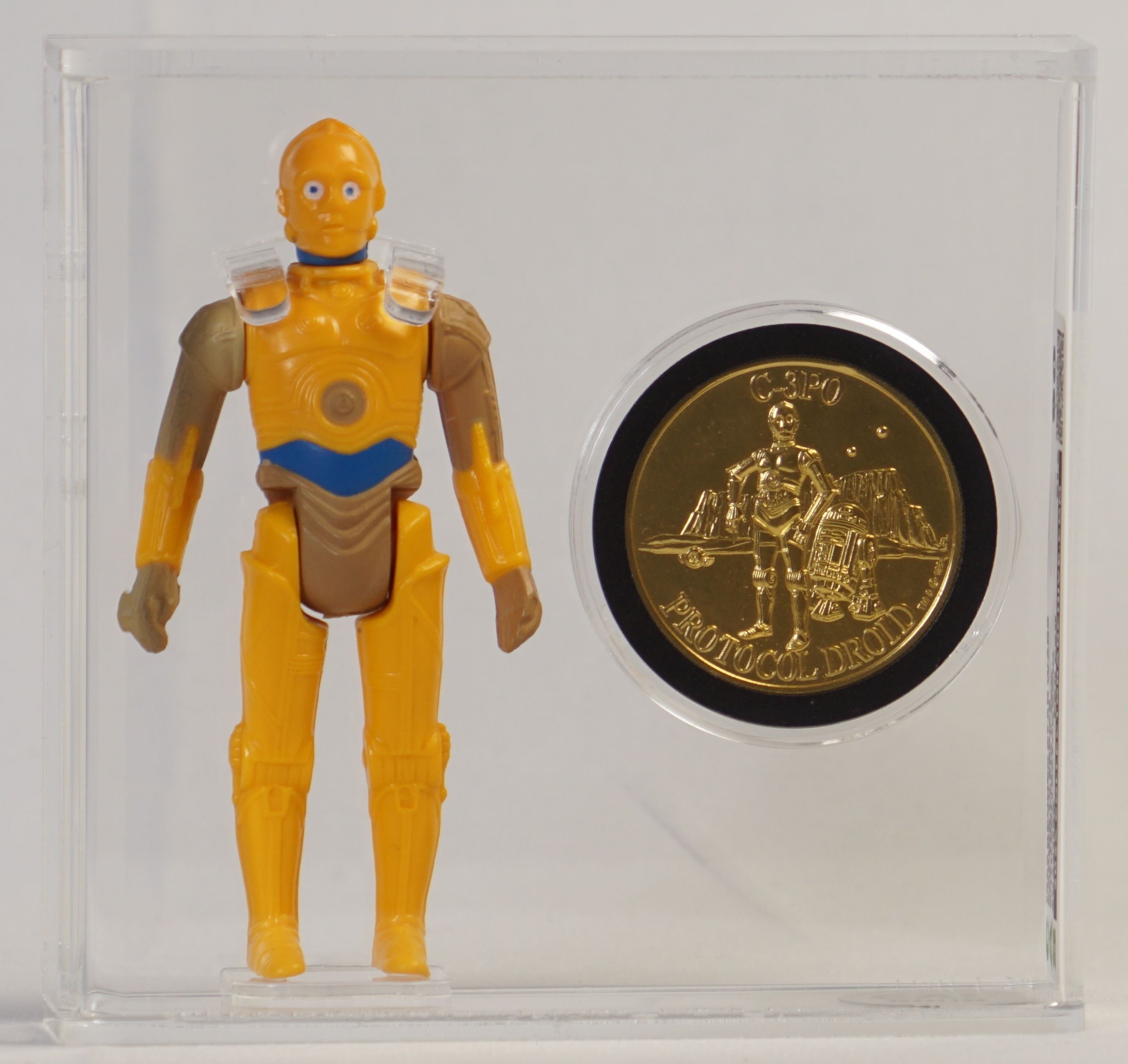 1985 Kenner Star Wars Loose Action Figure & Coin - C-3PO 1985 Kenner Star Wars Loose Action Figure & Coin - C-3PO